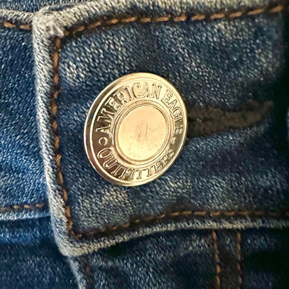 American Eagle Distressed Jean Skirt Super Stretch - Picture 7 of 7